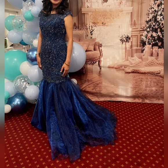 Sherri Hill Gown Blue Size 2 - Picture 8 of 9